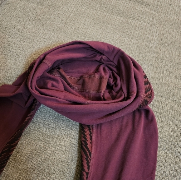 Lululemon Athletica Dark Pink Black Yoga Gym Athleisure Leggings Size 2 - Picture 4 of 7